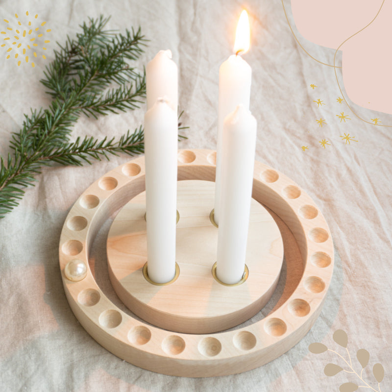 Holzlinge Adventskranz aus Ahorn mit 4 Kerzen und 24 Einschüben für Murmeln oder Holzkugeln, handgefertigt, nachhaltig, 20 cm Durchmesser – ideal für die Adventszeit und Kinde