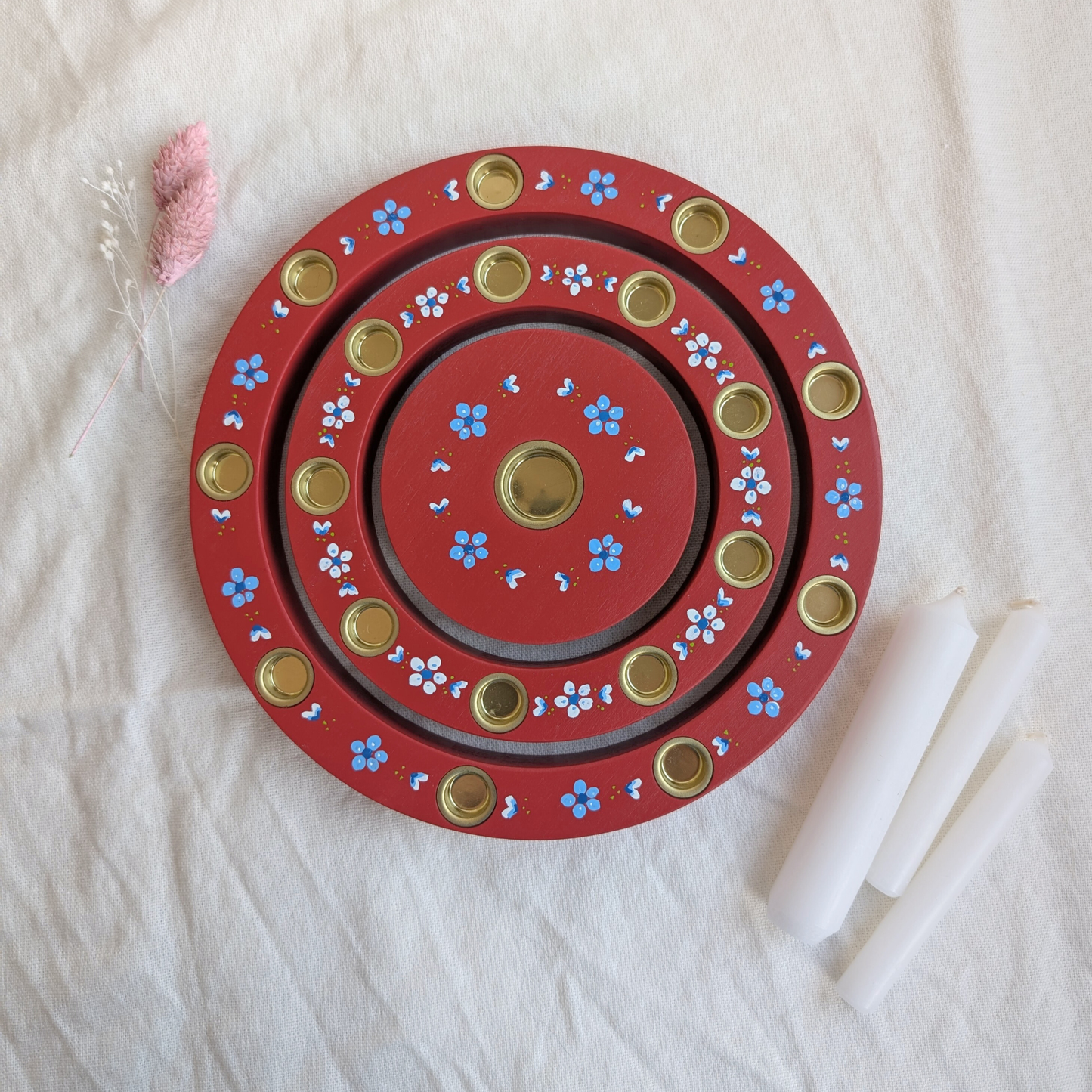 Geburtstagsring aus Holz Vintage Rot mit 18 Kerzenhaltern und Lebenslicht