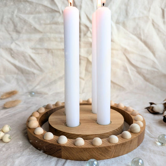 Holzlinge Adventskranz aus Eiche – Mit Kerzen & täglichem Murmel-Ritual